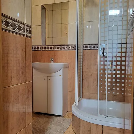 Quarto em Acomodações Particulares Pod Lasem *